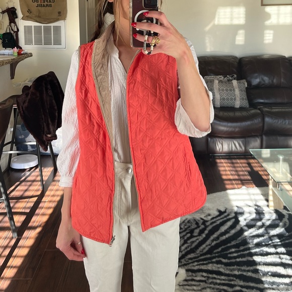 Two-toned Reversible Vest - Picture 6 of 6